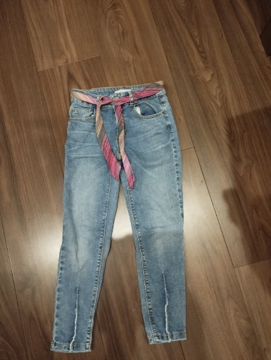 Zdjęcie oferty: Jeansy dziewczęce Zara rozmiar 140