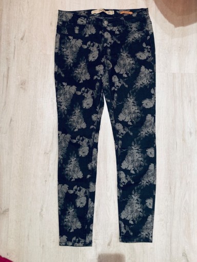 Zdjęcie oferty: Zara spodnie kwiaty skorzane vintage M L