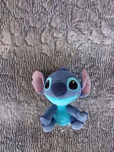 Zdjęcie oferty: Pluszaki maskotki  lidla Disney STICH jak bystrzak