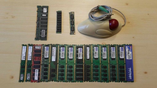 Zdjęcie oferty: Retro pamięci DDR + trackball + procesory