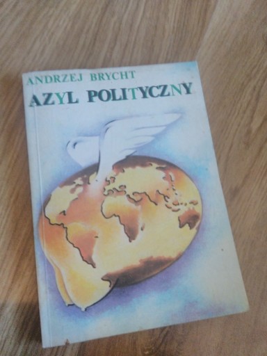 Zdjęcie oferty: Azyl polityczny Andrzej Brycht  Literatura piękna