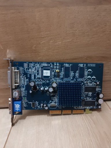 Zdjęcie oferty: Karta graficzna AGP HIS AMD Radeon 9200 64 MB