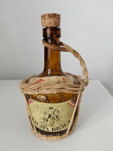 Zdjęcie oferty: Ozdobna butelka Hiszpania wiklinowy koszyk wiklina