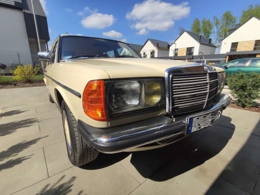 Zdjęcie oferty: Mercedes W 123 w stanie idealnym