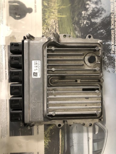 Zdjęcie oferty: BMW G30 sterownik silnika DDE8 ECU 9885785