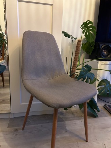 Zdjęcie oferty: Zestaw 4 krzeseł skandynawskich