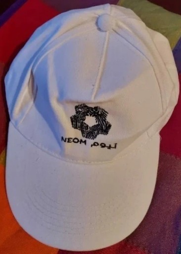 Zdjęcie oferty: Nowa oryg. czapka bejsbolówka - NEOM - Smart City