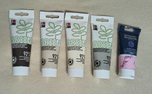 Zdjęcie oferty: Zestaw farb akrylowych widocznych na zdjęciu