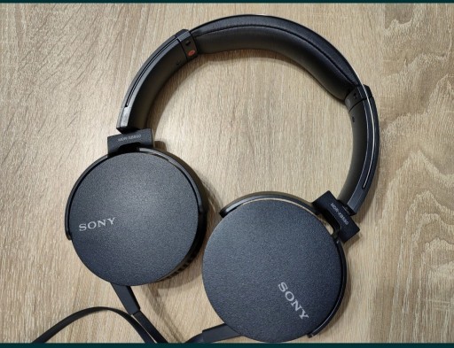 Zdjęcie oferty: Słuchawki nauszne Sony MDR-XB550AP  EXTRA BASS