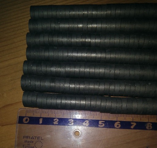 Zdjęcie oferty: Magnesy okrągłe 10 mm czarne 10 sztuk