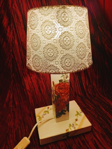 Zdjęcie oferty: Lampka nocna, biurkowa styl Vintage, romantyczny