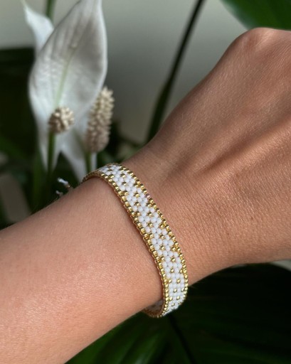 Zdjęcie oferty: Biało złota bransoletka z koralików