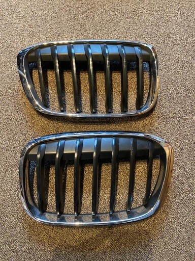 Zdjęcie oferty: ATRAPA GRILL NERKA PRAWA LEWA BMW X1 F48 NOWA CHRO