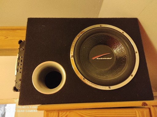 Zdjęcie oferty: Subwoofer AudioBahn i wzmacniacz Boschmann