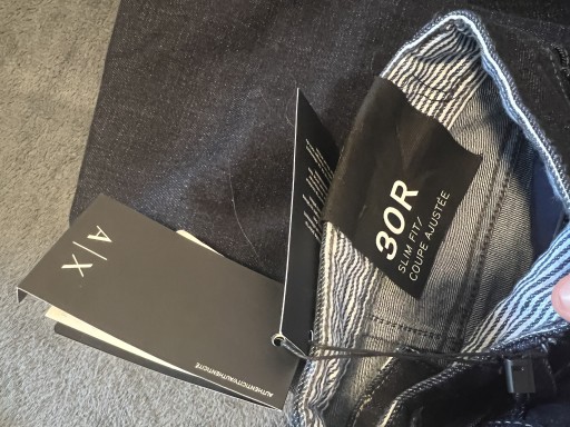 Zdjęcie oferty: Spodnie Armani Jeans nowe 30 slim fit