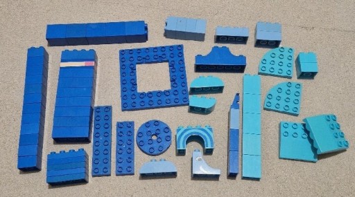Zdjęcie oferty: Lego duplo zestaw niebieski 4x2, 2x2x2, 2x4, 2x3, 1x2, 2x6 dużo 