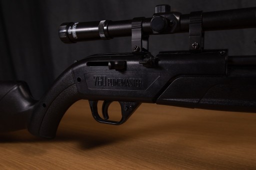 Zdjęcie oferty: Wiatrówka Crosman 760 Pumpmaster 4,5 mm z lunetą 4