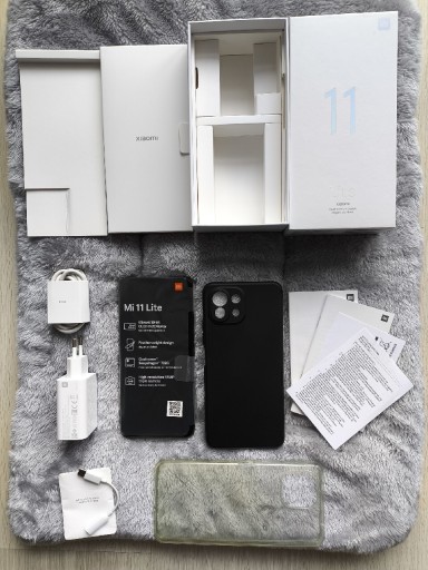 Zdjęcie oferty: Smartfon Xiaomi Mi 11 Lite 6/128 black