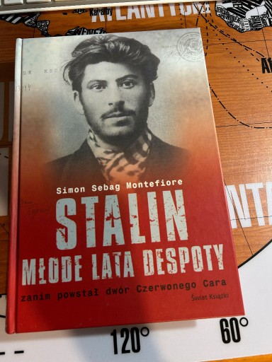 Zdjęcie oferty: Stalin. Młode lata despoty ...