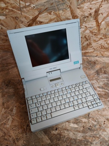 Zdjęcie oferty: RETRO LAPTOP SIEMENS NIXDORF PCD-4 NCSL 