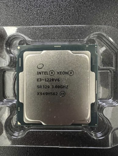 Zdjęcie oferty: Procesor Intel Xeon E3-1220 v6