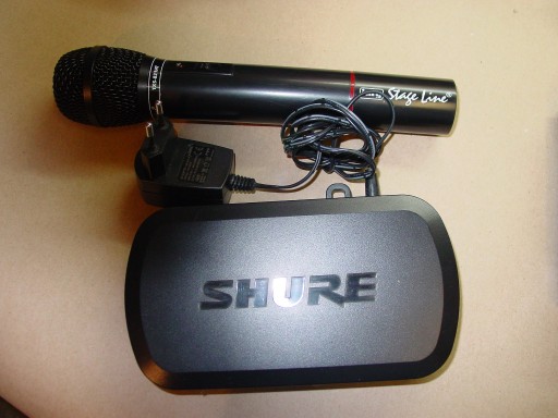 Zdjęcie oferty: zestaw mikrofonu bezprzewodowego SHURE