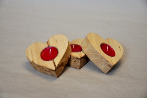 Zdjęcie oferty: Świecznik serce drewno wiąz XS