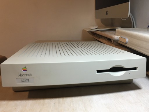 Zdjęcie oferty: Macintosh LC 475