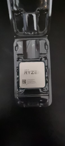 Zdjęcie oferty: Procesor AMD Ryzen 7 1800X, 3.6GHz