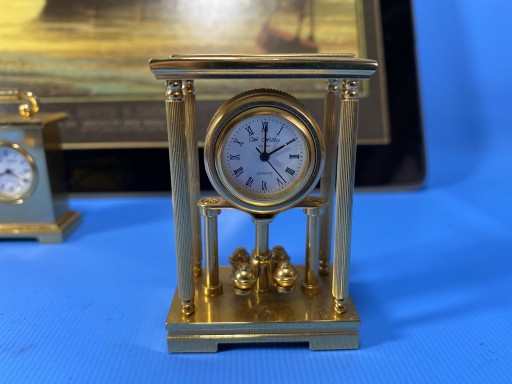 Zdjęcie oferty: Zegar zegarek miniatura. Kominkowy do kolekcji