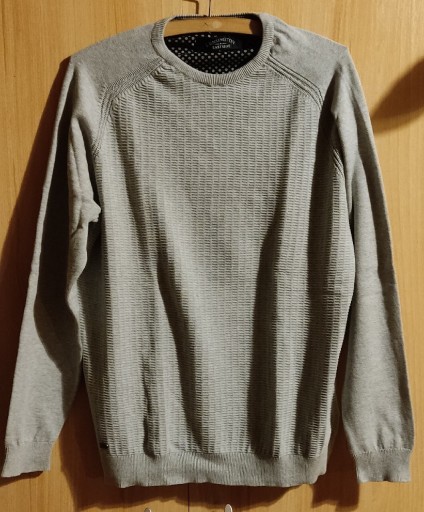 Zdjęcie oferty: Cienki sweter jasnoszary - rozmiar L