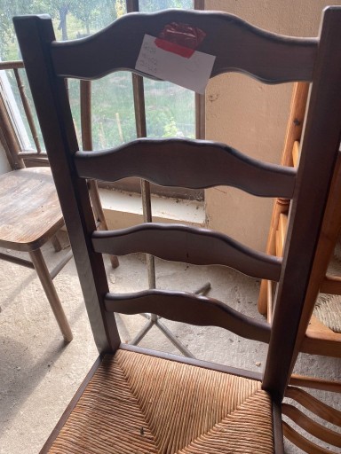 Zdjęcie oferty: drewniane krzesła  3 szt.
