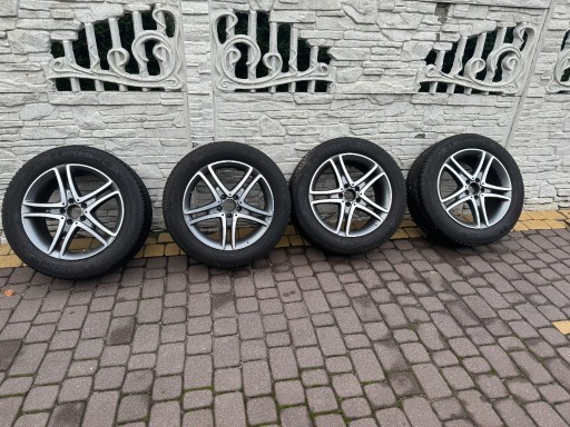 Zdjęcie oferty: Felgi z oponami 245/50/18 Mercedes w222