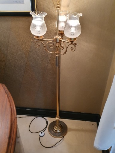 Zdjęcie oferty: Lampa mosiężna stojąca 3 ramiona