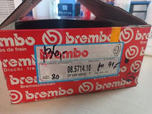 Zdjęcie oferty: Tarcze hamulcowe Brembo Audi 80 PRZÓD NOWE 