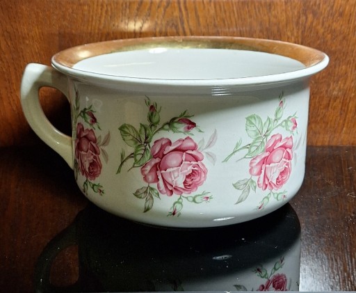 Zdjęcie oferty: Stary porcelanowy nocnik Vintage