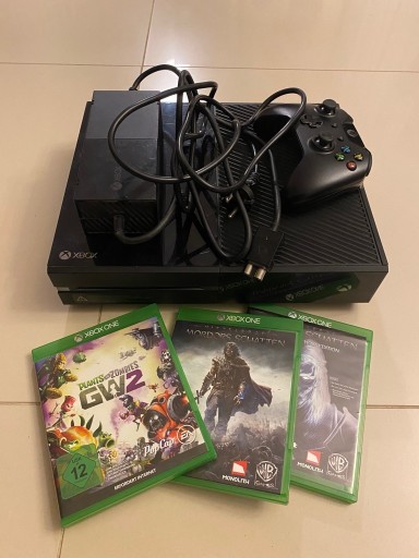 Zdjęcie oferty: Xbox One + pad + gry