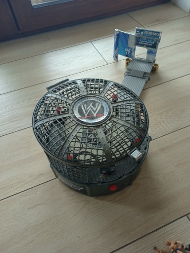 Zdjęcie oferty: Klatka ring WWE wrestling + figurki 