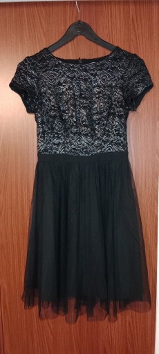 Zdjęcie oferty: Sukienka Vissavi - czarna plus srebrne elementy.