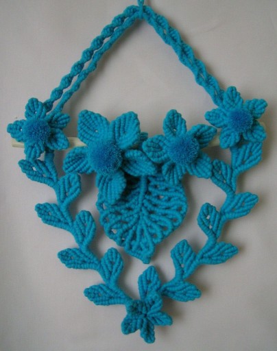 Zdjęcie oferty: Niebieska makrama z kwiatami 