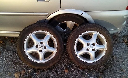 Zdjęcie oferty: Alufelgi 4x100 56,5 ET49 z oponami 15 Opel komplet