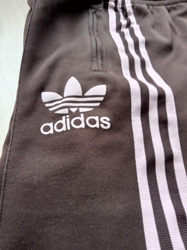 Zdjęcie oferty: Spodnie sportowe damskie Adidas 
