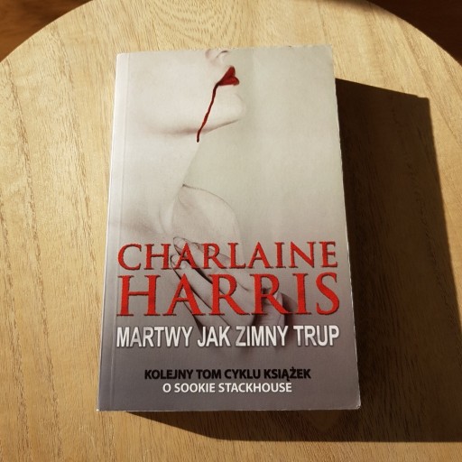 Zdjęcie oferty: Książka Martwy jak zimy trup Charlaine Harris