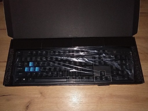 Zdjęcie oferty: Klawiatura Predator Aethon 300 Cherry MX Blue 