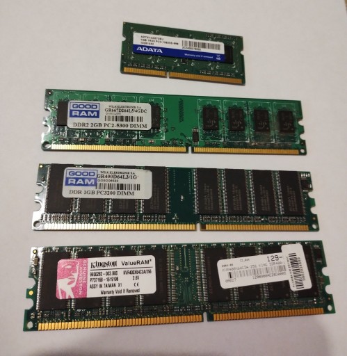 Zdjęcie oferty: Pamięci RAM 4 szt.