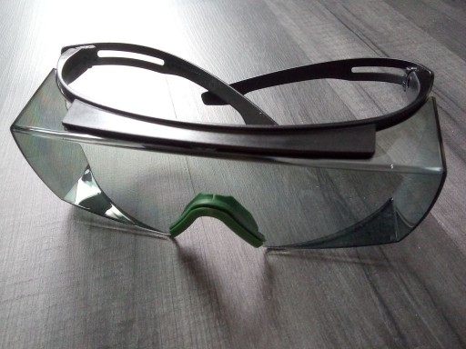 Zdjęcie oferty: Okulary ochronne 3m przyciemniane