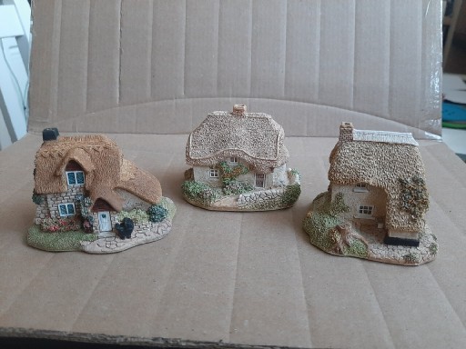 Zdjęcie oferty: Lilliput lane, miniaturki domków, figurki 