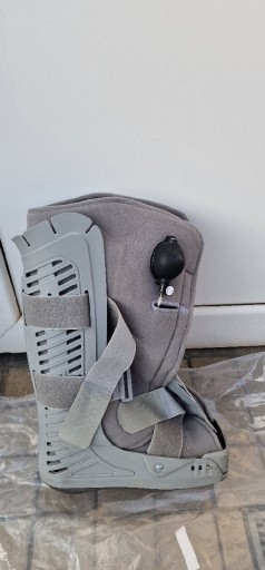 Zdjęcie oferty: Orteza Air Walking Boot roz.L