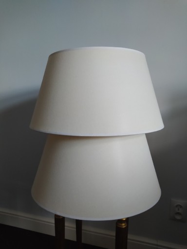 Zdjęcie oferty: DWA duże abażury 50 cm z blendą Ikea. Do zwisu żyrandola lampy podłogowej