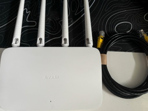 Zdjęcie oferty: Router Tenda F6 